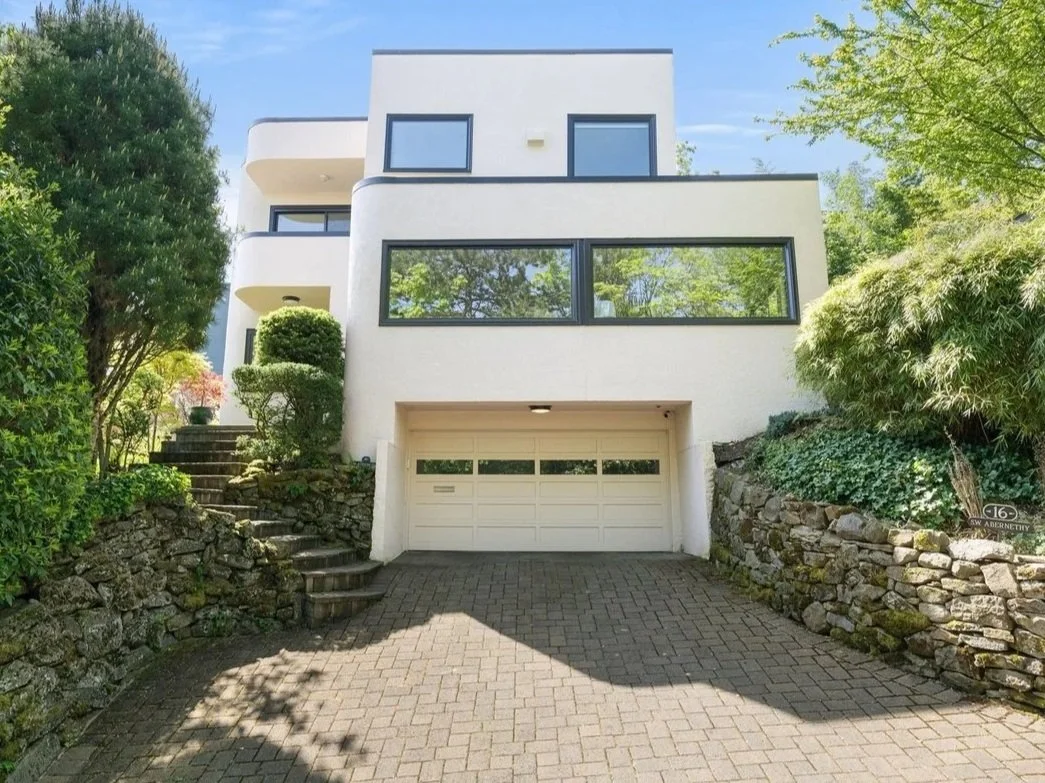 Sold Over Asking: A 1937 Art Moderne House in SW Portland