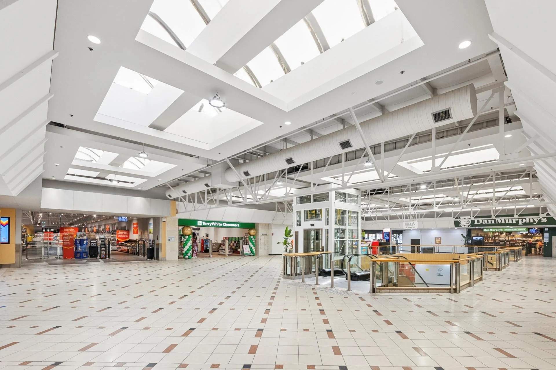 WEB - Mornington Village Shopping Centre -  10.jpg
