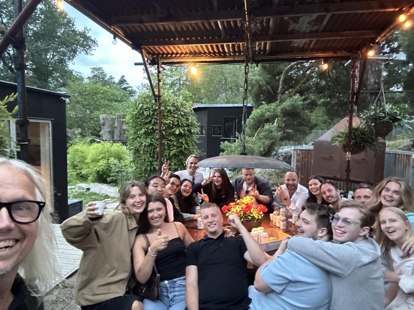 Celeste firar sin stj&auml;rna ⭐️ hos oss. Vilka stj&auml;rnor det var runt k&ouml;ksbordet. #celesterestaurang #etoilerestaurang #michelinstj&auml;rna #davidathome @davidathome