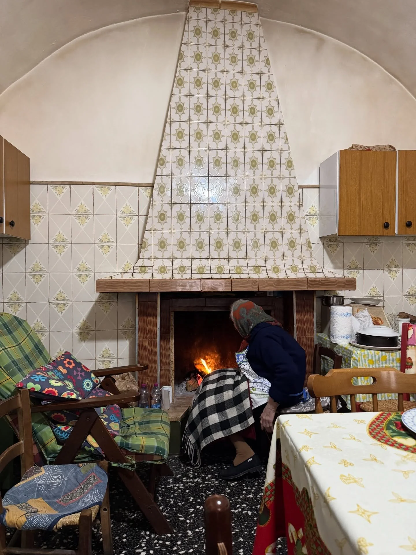Ahhh le cmdrp della nonna 👵🏻🥦🤌🏻 Due giorni in famiglia in un nebbioso Salento 🌫️😬

#salento #famiglia #holidays #interiordesigner #nonna