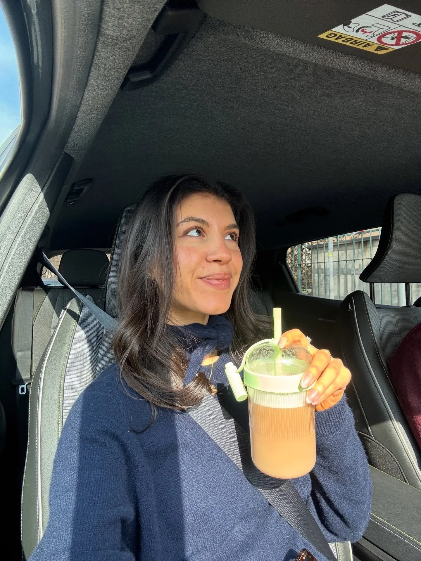 Mercatini, Fashion week, troppo lavoro e taaanti caff&egrave; 🥱☕️✨ (l&rsquo;ultima foto &egrave; la migliore🙈)

#vintagefinds #milano #milanofashionweek #volersibene #sciura