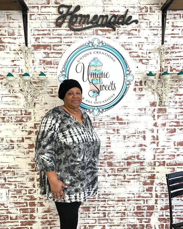 She said Yes to my cake! Thank you Pam for allowing me to be a part of your special day! Welcome to the Unique Sweets family! #757bride #chesapeakeva #hamptonroads #vabeach