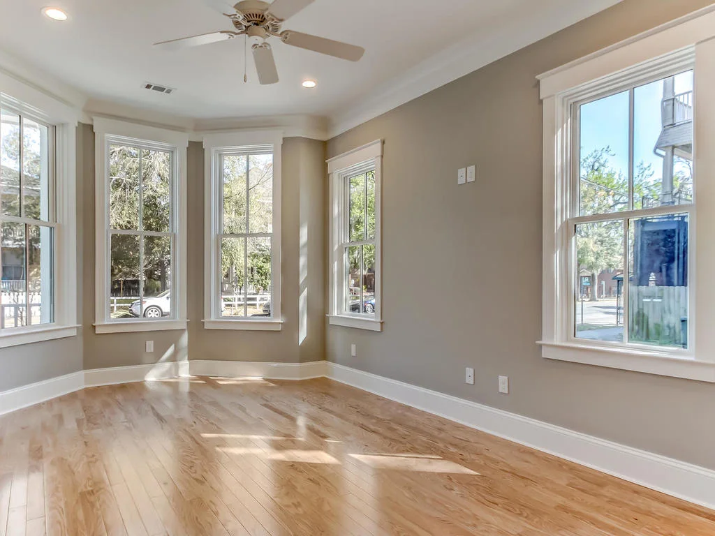 2315 Barnard St Savannah GA-005-11-Living Room-MLS_Size.jpg