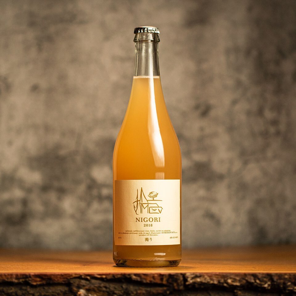 S&uuml;tő Zsolt | Nigori 2018 | Strekov | Slovakia

Nigori translates to cloudy from Japanese and the clue is in the name &ndash; a hazy, layered juice with an umami-like finish - Welschrislieng - like no other! 

A tropical fruit bomb on the nose - 
