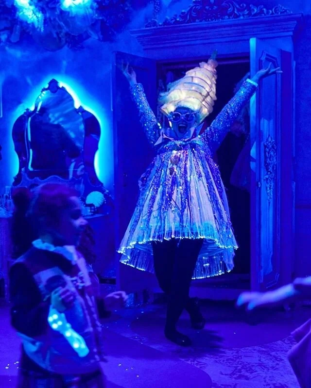 Happy (almost) New Year! ✨ We hear Shelly is having a party! Meet us at the Imaginarium for a whale of a time!