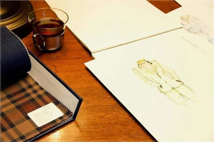Pulling out the autumnal swatches. 

.

.

#septemberfashion #autumnfashion #swatch #swatches #swatchbook #fallcolors #fallcolors🍁🍂 #fallcolorpalette #fashionsketch #fashionsketchbook #fashionsketches #fashionsketching #teacup #fashiondesigner #fas