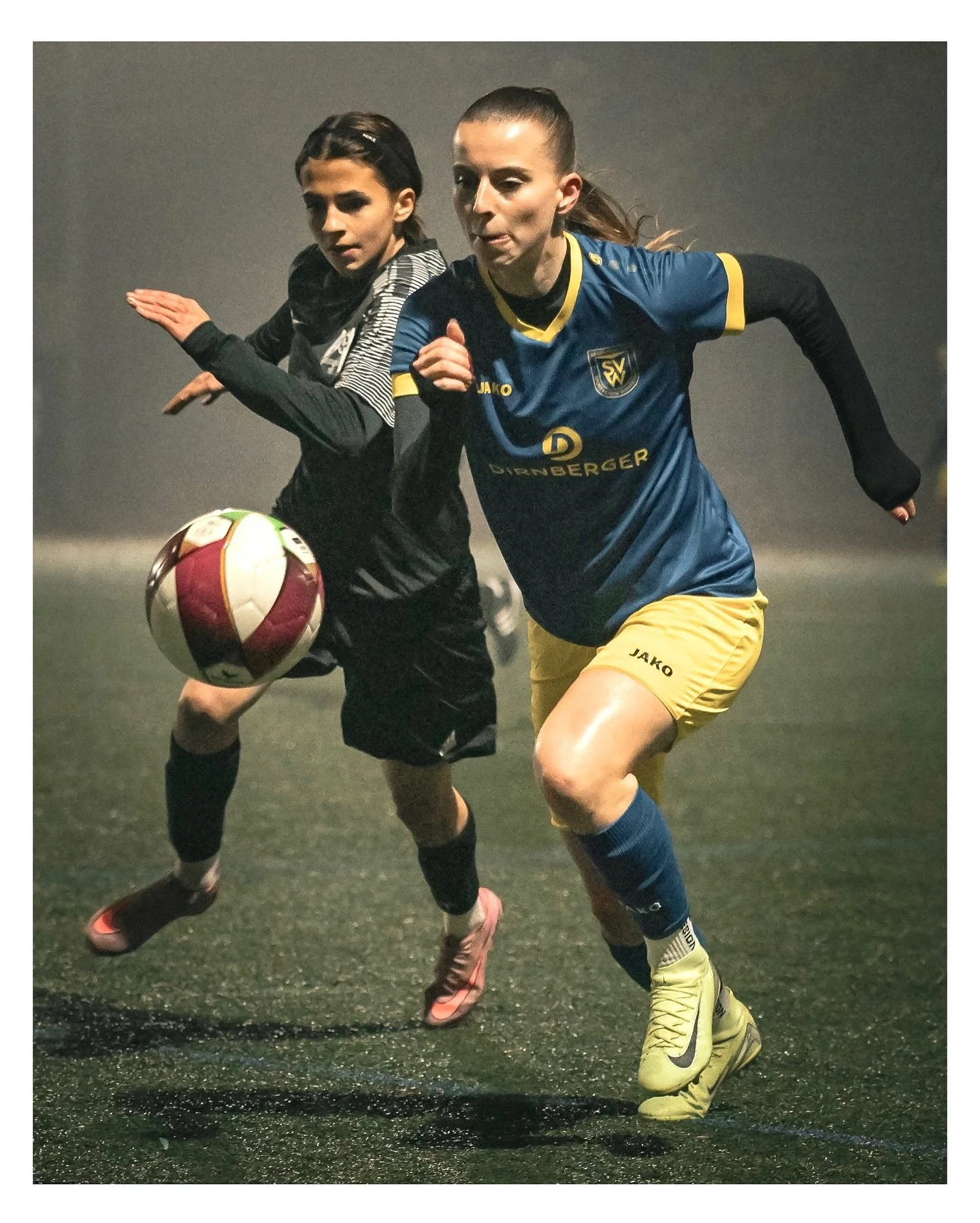 SC Regensburg II vs. SV Wenzenbach | 3:2 | Bezirksliga S&uuml;d | 09.11.25
@sc_regensburg_frauenfussball  @sv_wenzenbach_1949 

#sports #soccer #nikon #football #sportsphotography #fitness #photography #footballplayer #sportsphotographyfans #sport #s