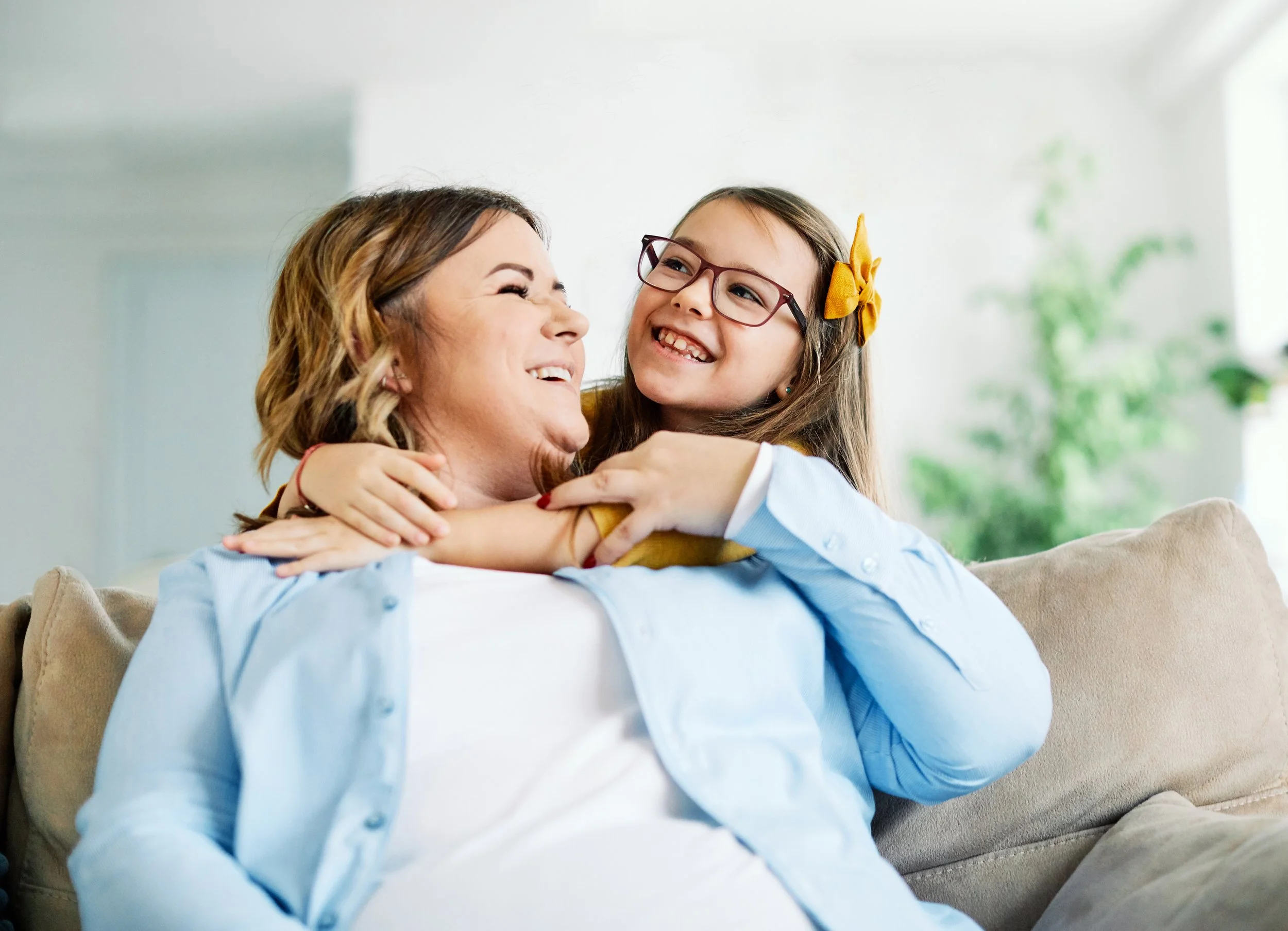 Teen nutritionist providing body positive nutrition support