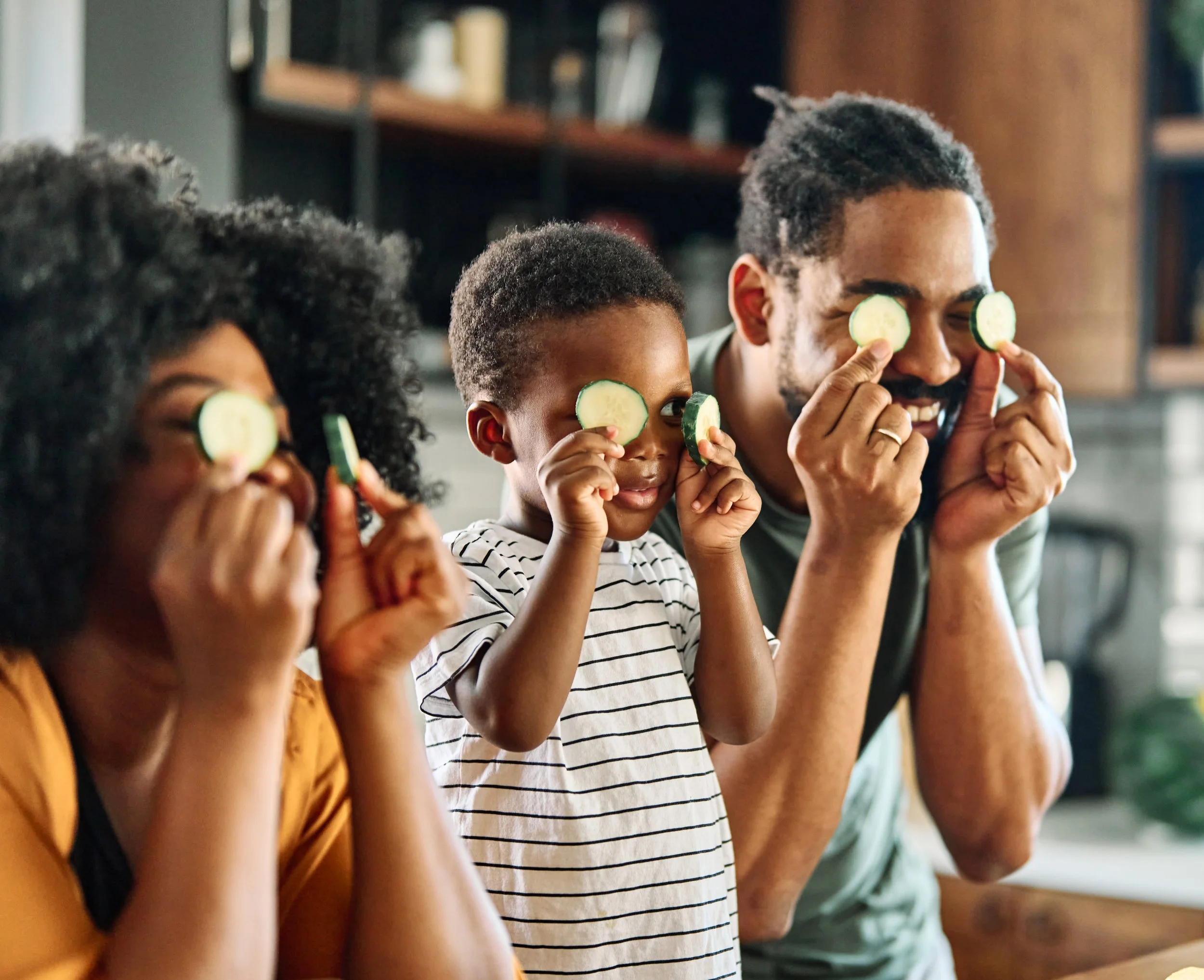 Child nutritionist supporting healthy eating without pressure