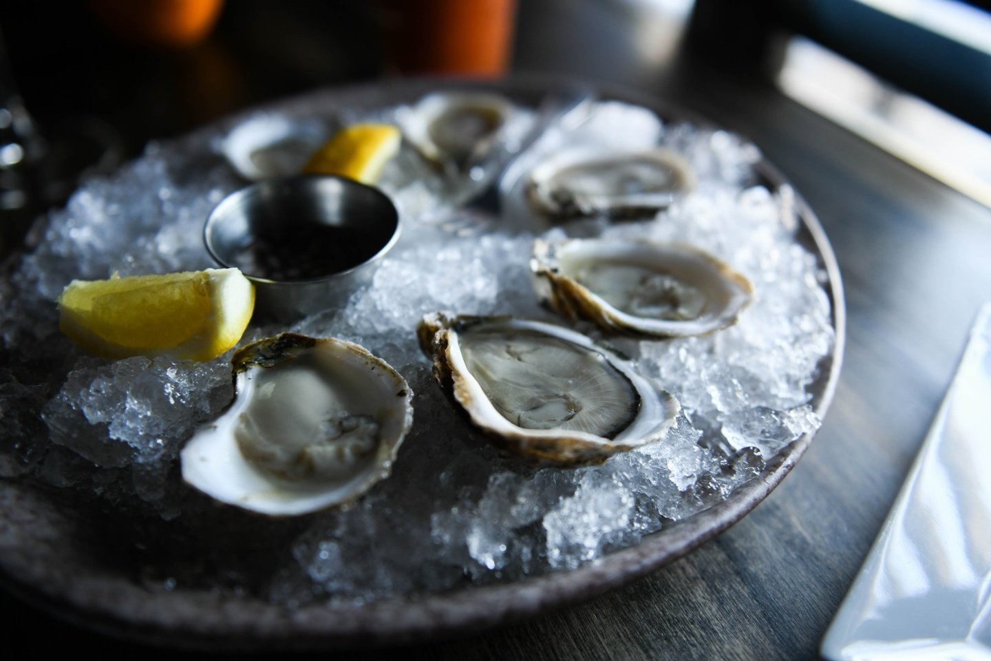 Living Sundays on the half shell! 😎 

Join us for brunch, with Buck a Shuck oysters and $5 espresso martinis! 😍

Drop a 🦪 if we will see ya there!
.
.
.
#ct #connecticut #ctrestaurants #ctfood #ctfoodie #ctbusiness #farmingtonct #farmington #farmi