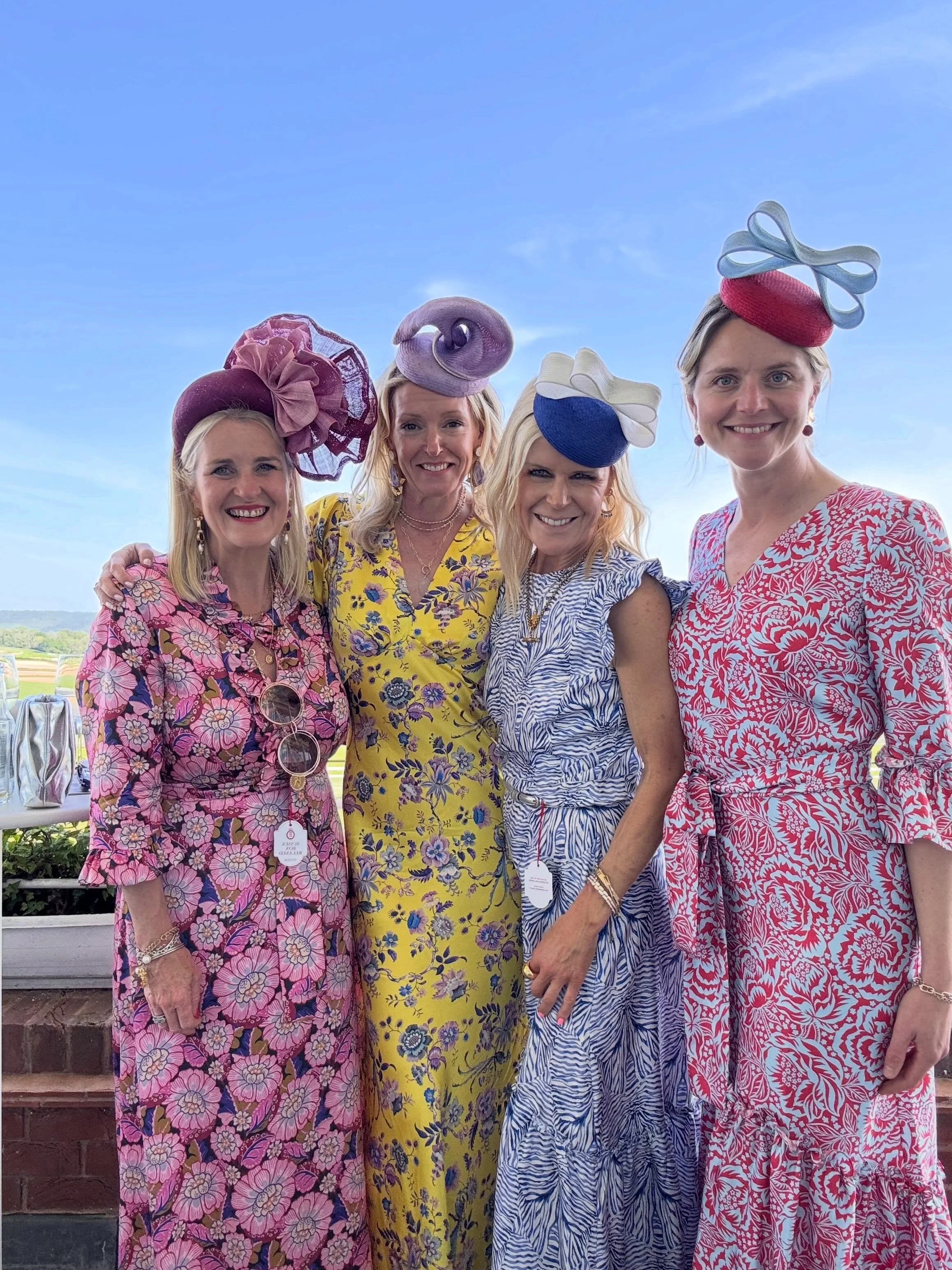 What a beautiful day with @ridleylondon @goodwood_races 🏇 A real treat!  A truly stunning setting with a gorgeous group of the best dressed and inspiring women! 

Huge thank you to Camilla &amp; Mark @ridleylondon for the incredible hospitality and 
