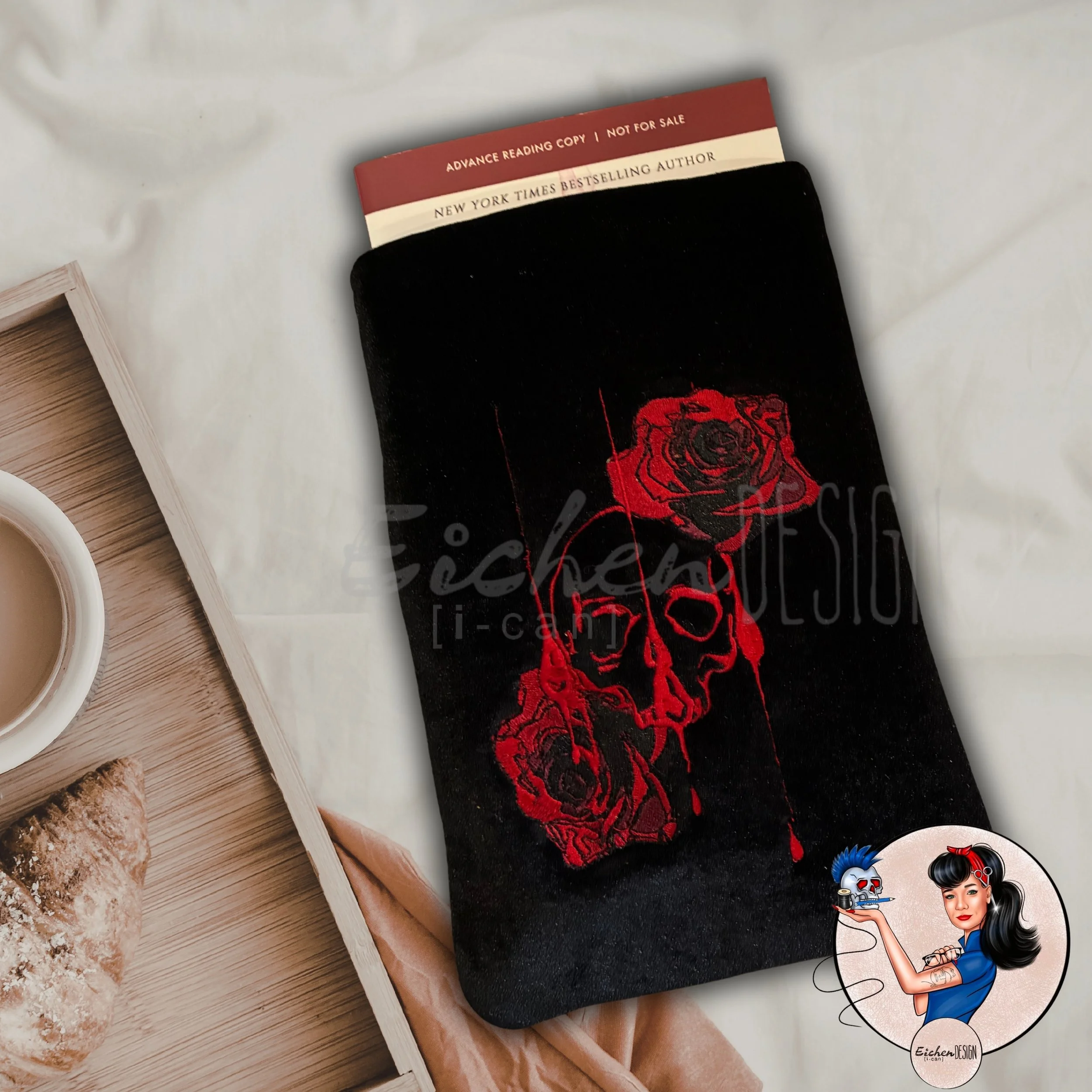 Book/Kindle Sleeve - Skulls and Flowers (Copy)