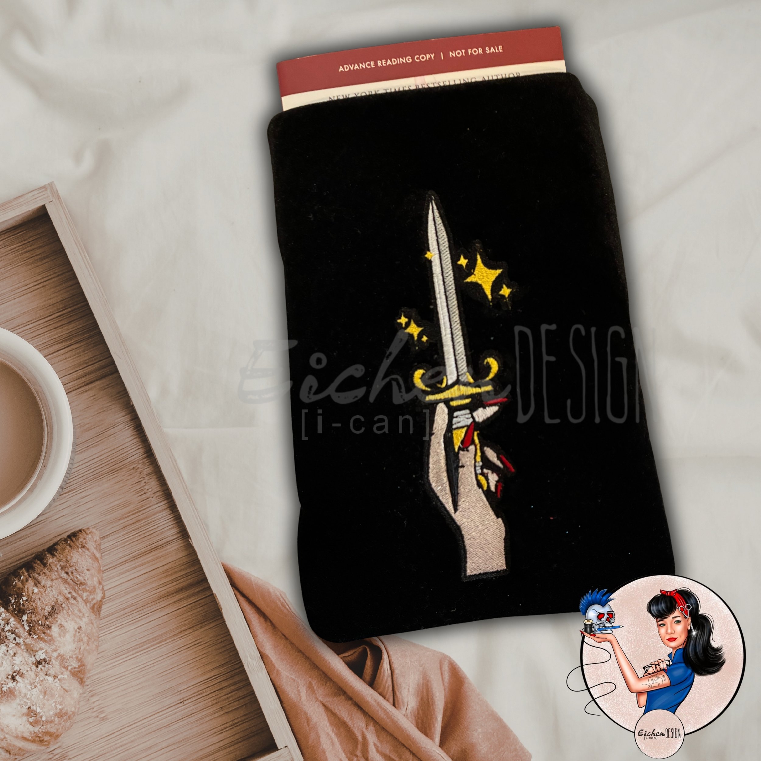 Book/Kindle Sleeve - Woman and Dagger (Copy)