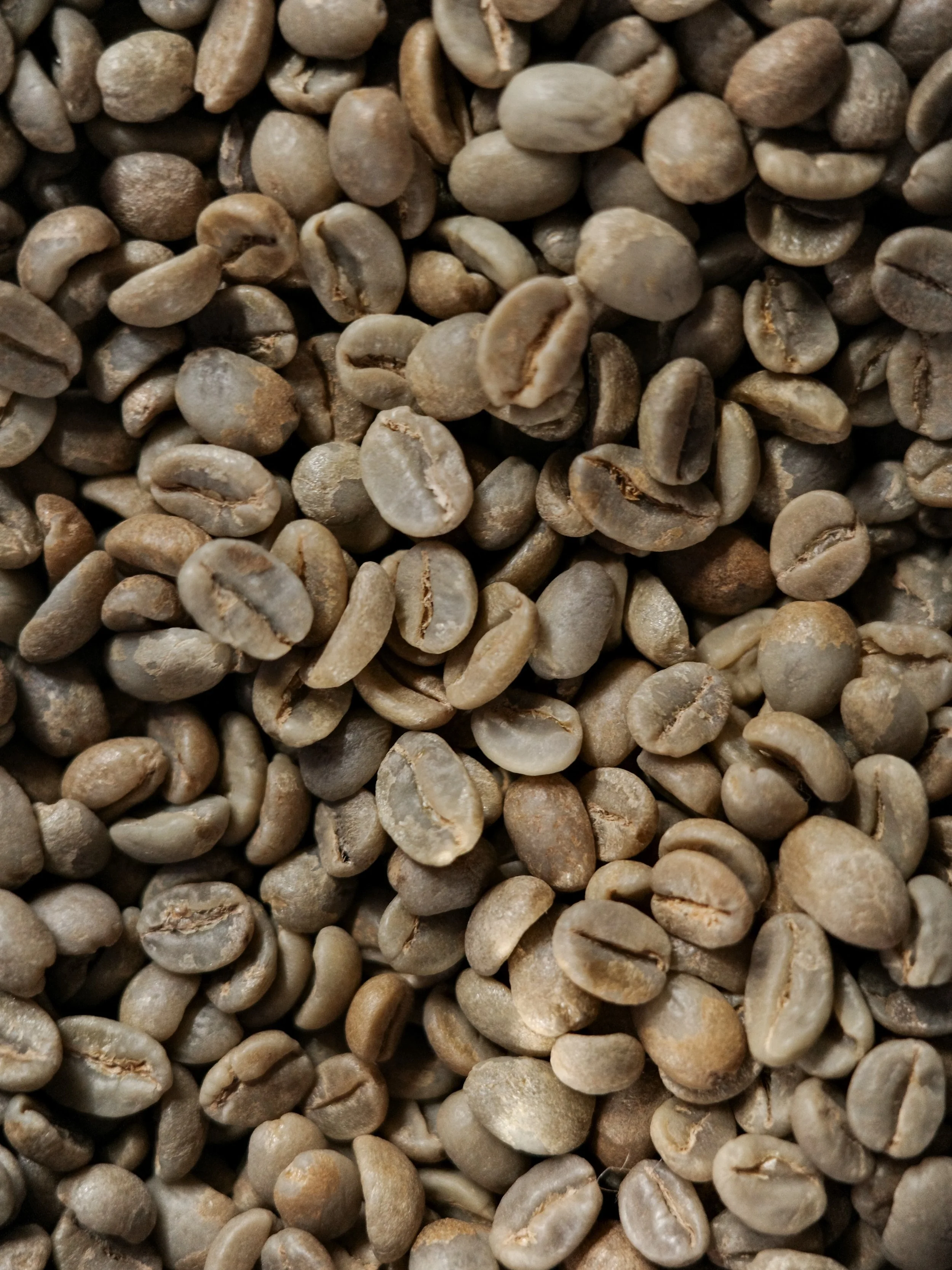 Roasted the last batch of Rwanda Nova tonight. It&rsquo;s been a really nice compliment to some of the other washed coffees I&rsquo;ve roasted, and makes a KILLER iced coffee. 

Now, to figure out what coffee I&rsquo;m going to roast next.