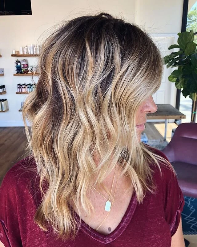 Sunkissed for this California beach babe ☀️ I love this angle of her cut that looks a little shaggy rocker.

I&rsquo;m off for the weekend for my birthday, Tuesday 🥳, and I&rsquo;m just feeling so grateful for my tribe &amp; life. Thank you all for 