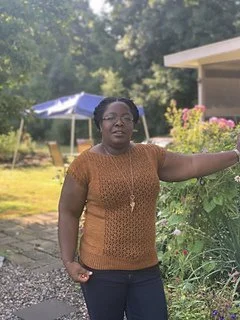 The Power of Subtle Details: Exploring the Lace Pattern in the 32 Market Street Tee