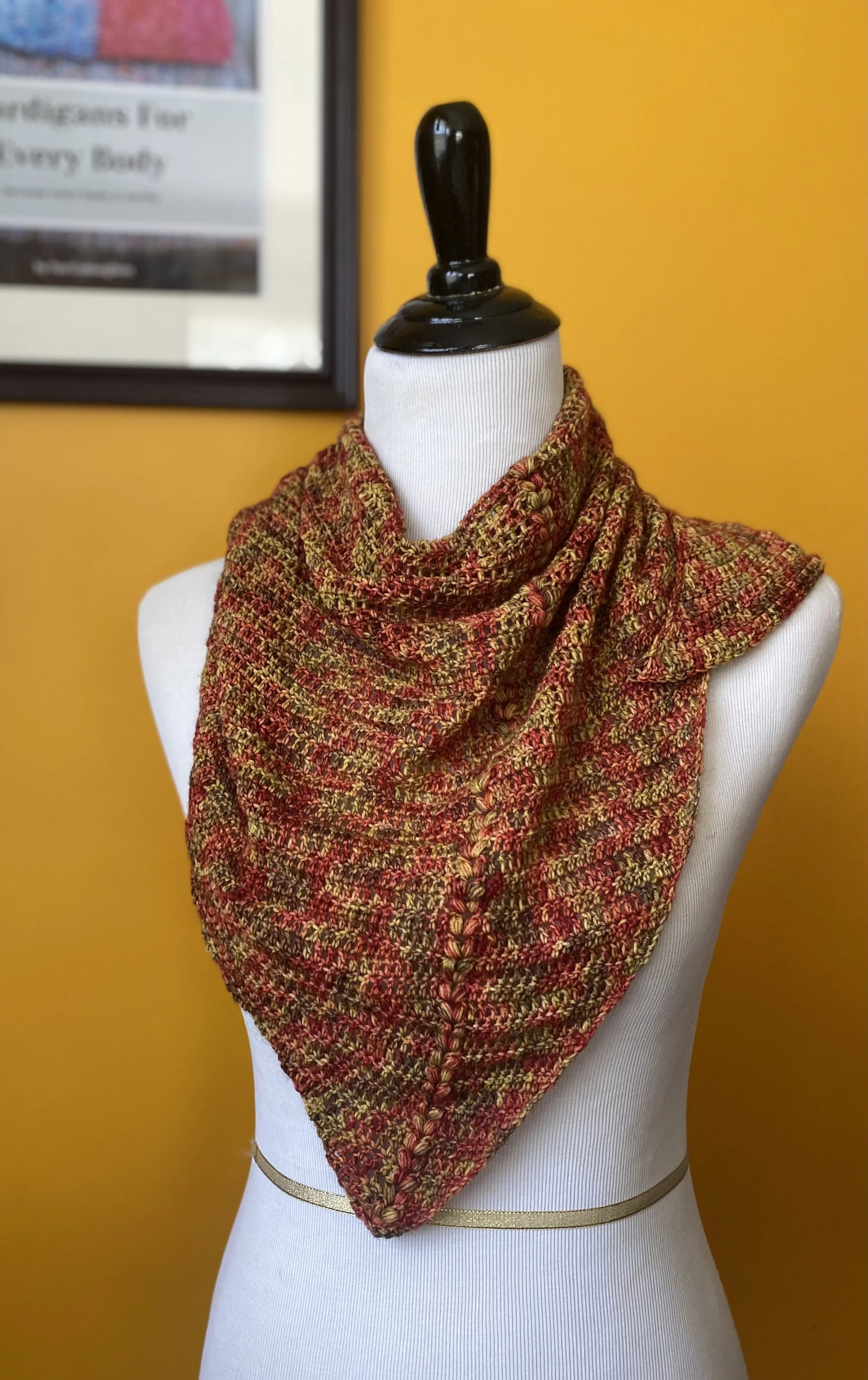 Round Hill Shawl _ tian connaughton 3.jpeg