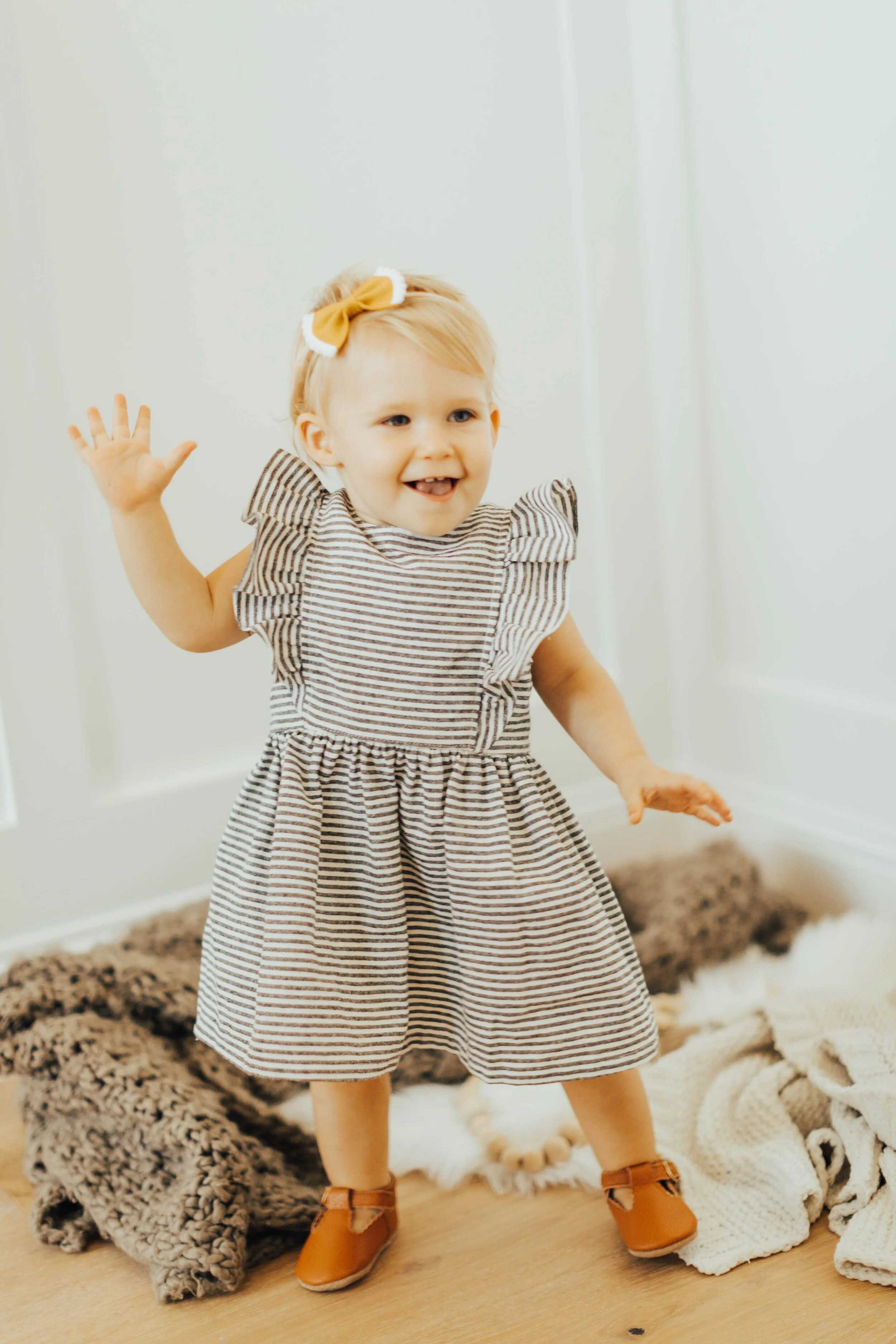 Pom Pom Bow in Mustard, Burgundy + Peppercorn