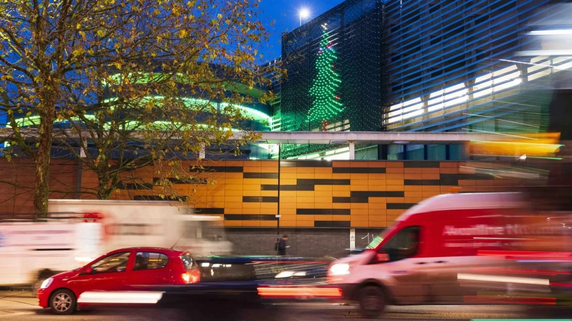 Vodafone - Lights Up