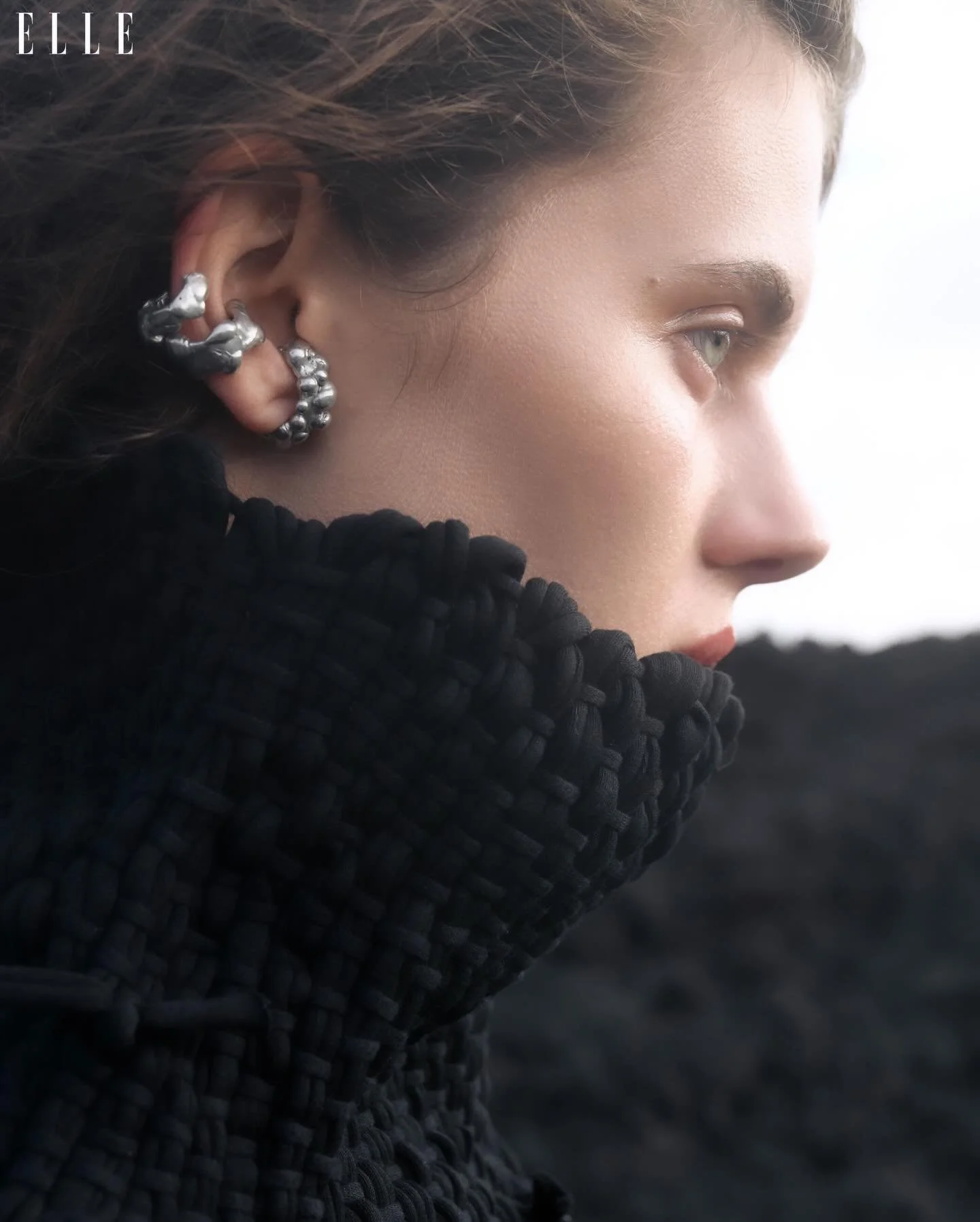 New editorial for @elleslovenija out now 🐚🌊

&lsquo;A love letter to black color&rsquo; in November/December issue

Photographer: @anikabatkowska 
Model: @hlinbjorns @eyagency @elitemodelworld 
Style: @gracjajan 
Makeup: @sigrunstylist 
Hair: @byha