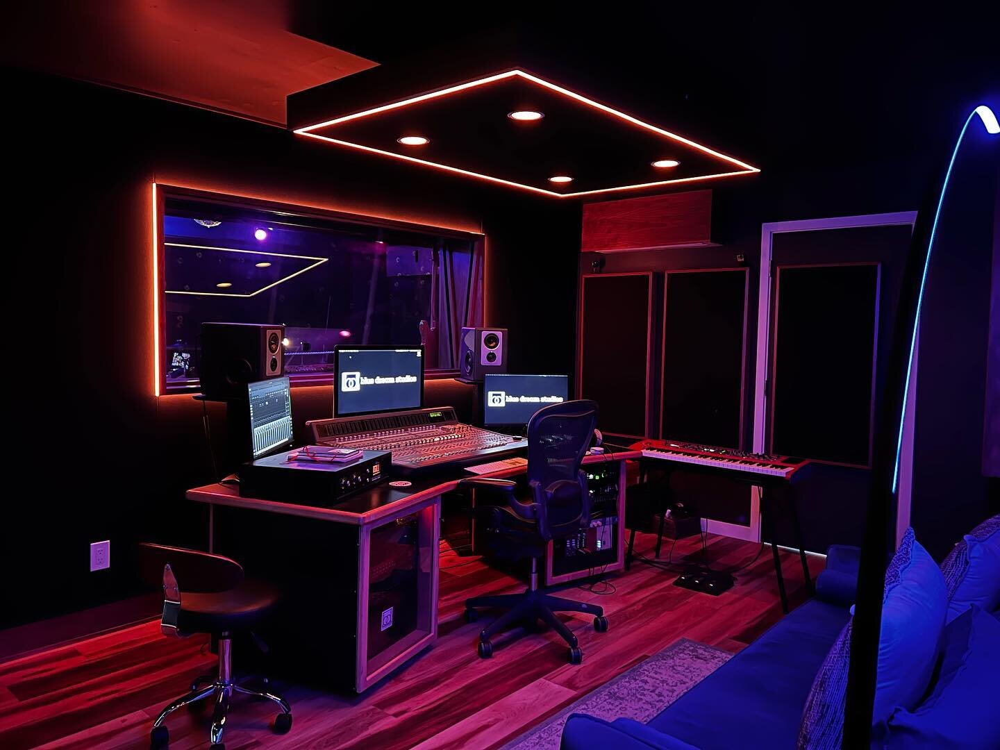 Here&rsquo;s a fun one we did for @bluedreamstudios a few months ago. We built out a control room and added a window looking into their existing live room. Full treatment finished out with walnut, face light leds and pure vibes to create hits. // sho