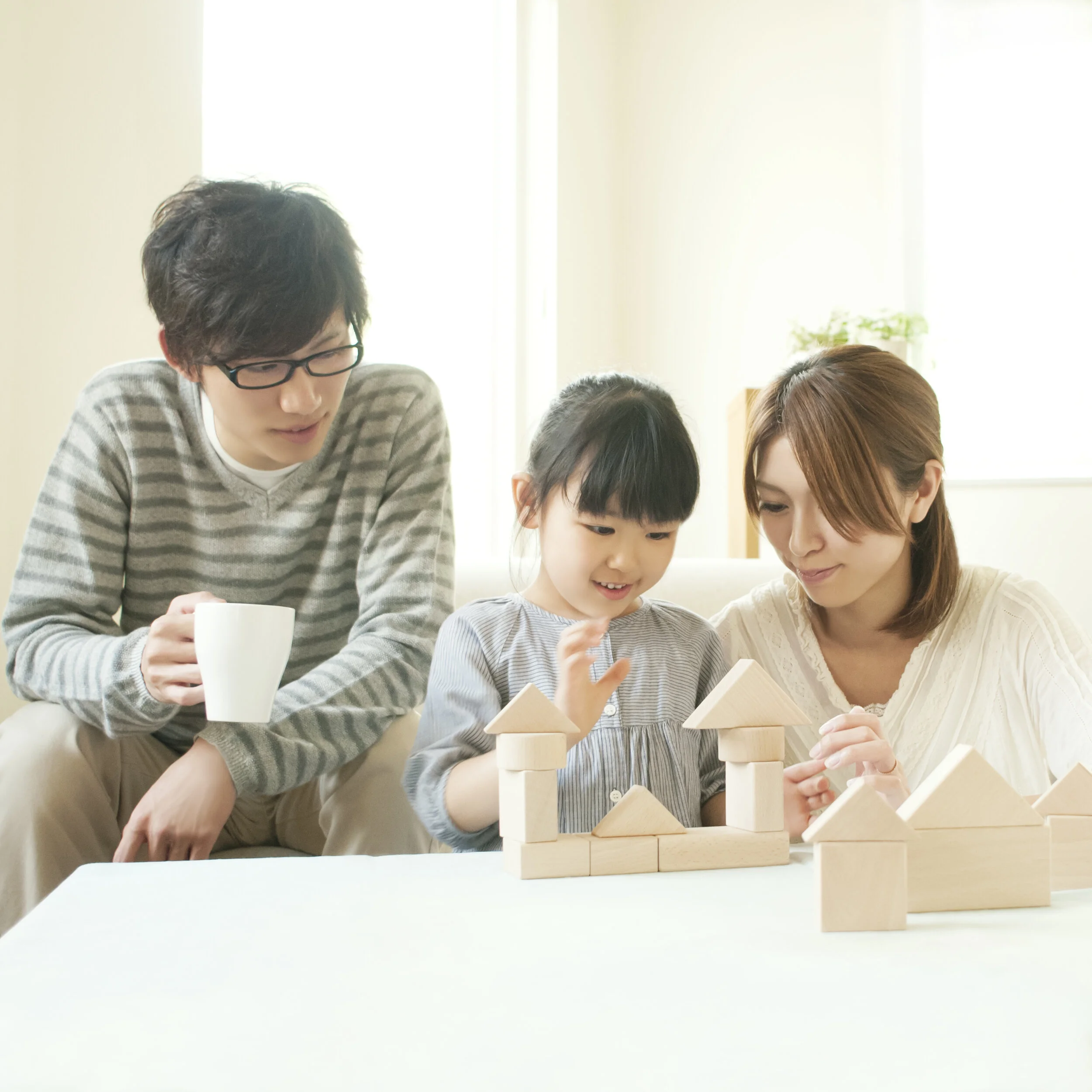 コロナウイルスによる学校閉鎖の間に子供と前向きに時間を過ごす7つの方法 | 7 Ways to Thrive with Kids at Home During the Coronavirus School Closure