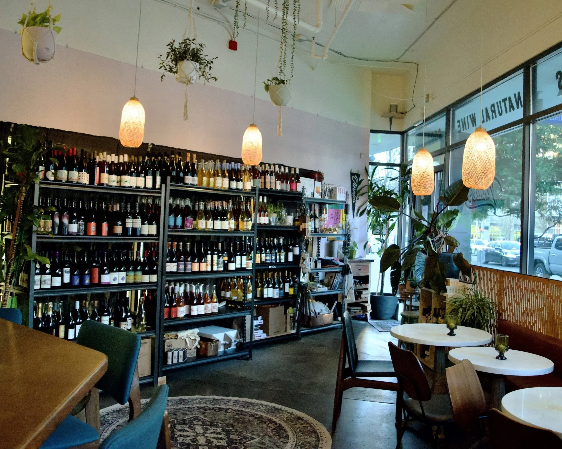 Vinnie's Wine Shop & Cocktail Bar