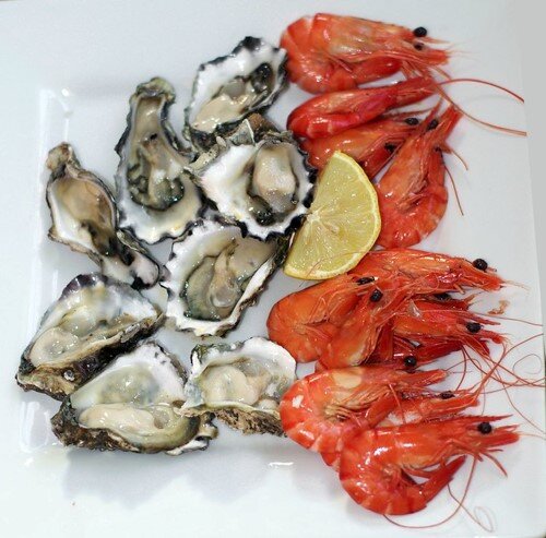 oysters and prawns.jpg