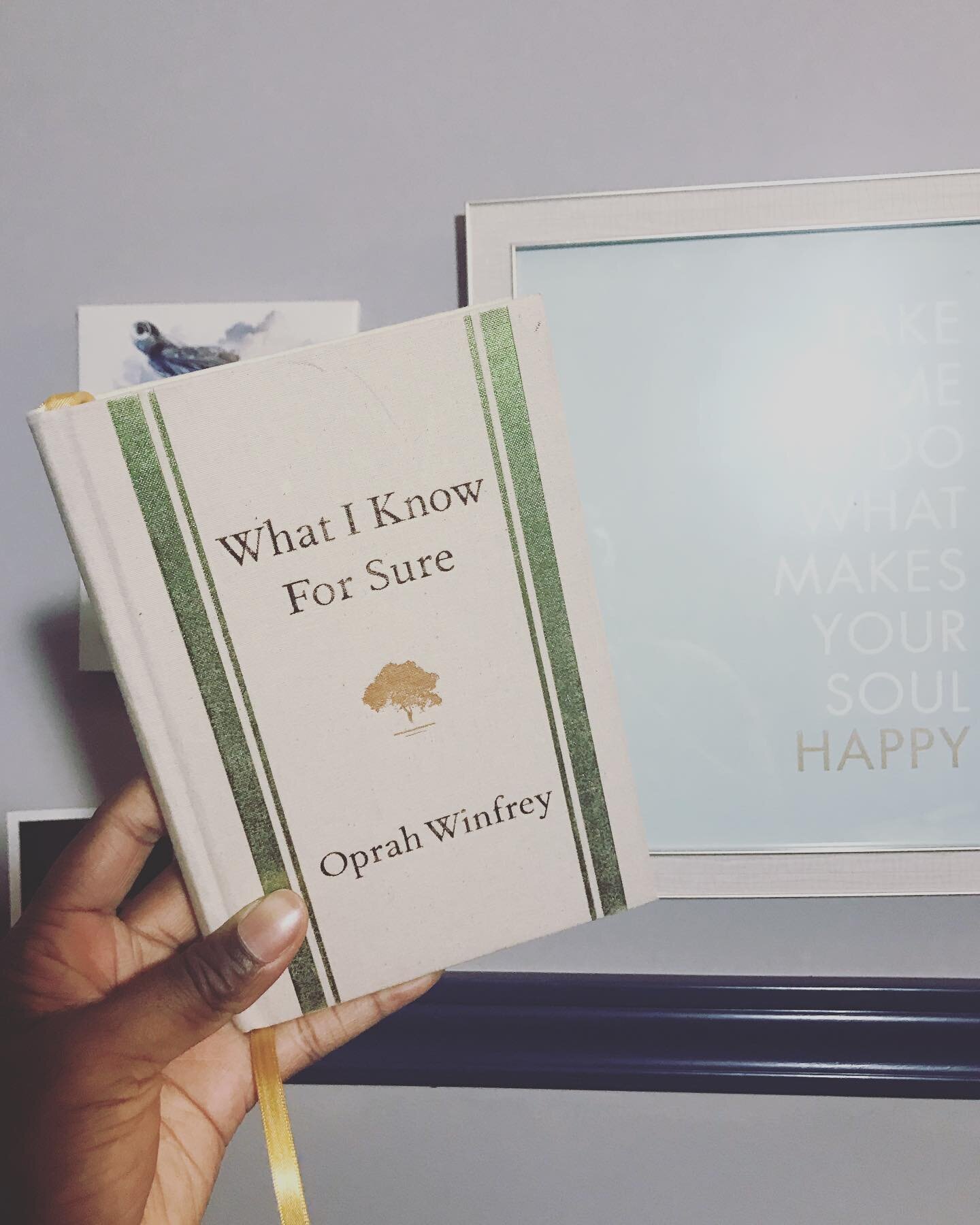 My last completed read for 2020. &ldquo;What I Know For Sure&rdquo; by Oprah Winfrey was the calming and thoughtful inspiration I needed. 

So many favourite quotes, but one that immediately comes to mind is &ldquo;there is extraordinary in the ordin