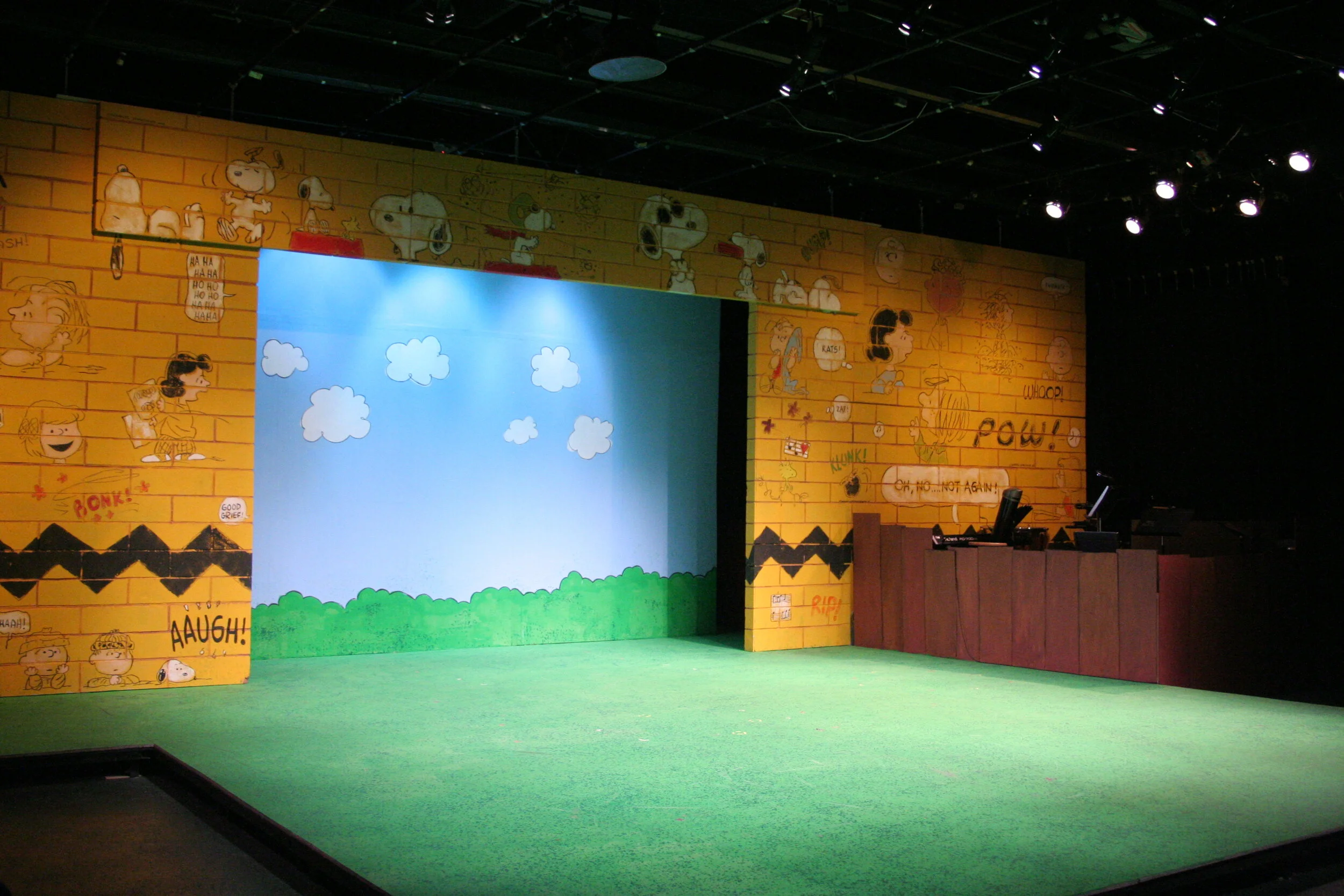 "Charlie Brown," 2012 sets and lights (WBU)