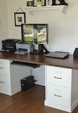 Computer Cord Management: Keep the Back of Your Desk and Floor Free of Cords  and Cables — Interior Redoux