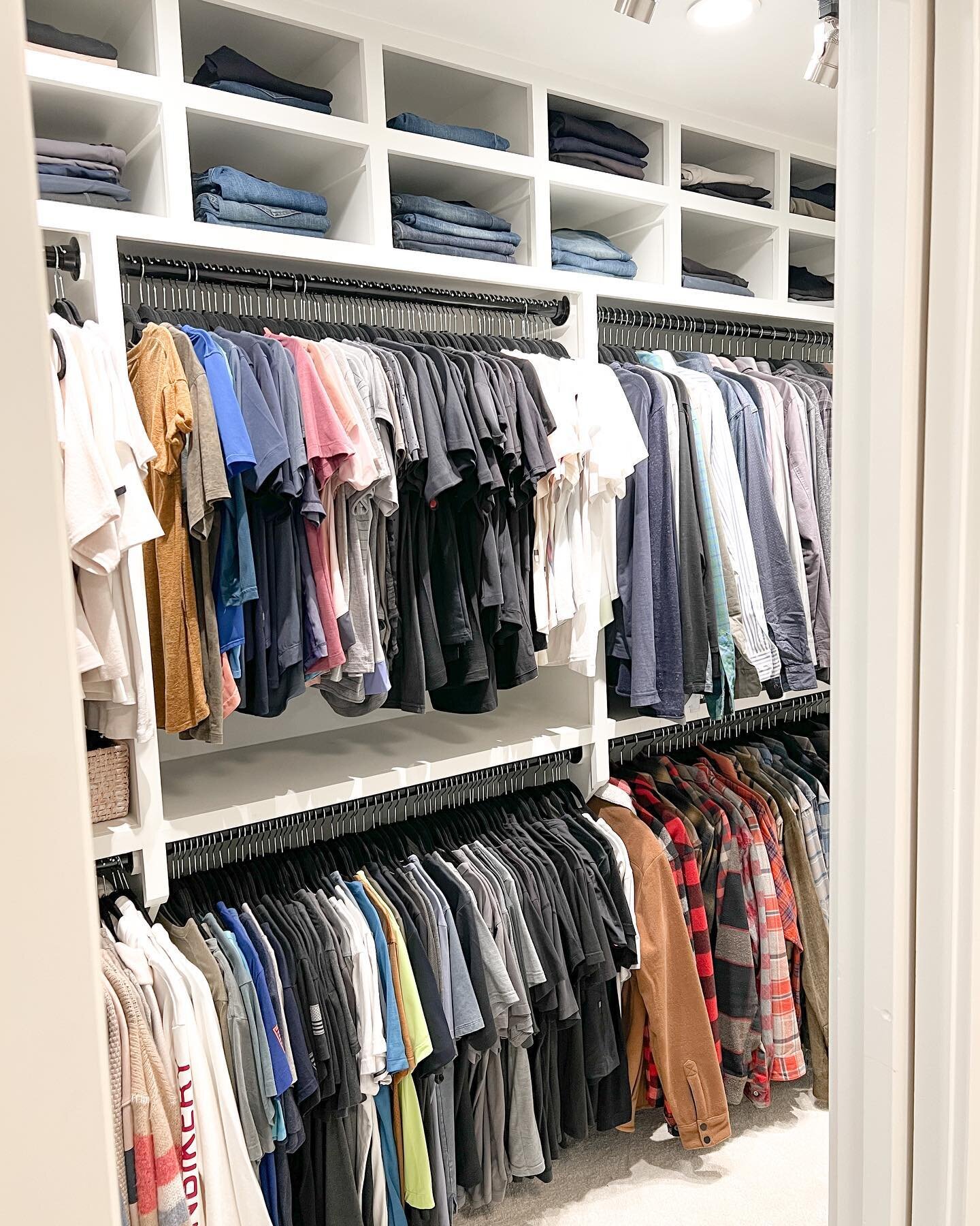 Need to purge your closet but struggling with letting go?  Here&rsquo;s one of our favorite solutions in action:⁣
⁣
Our client&rsquo;s new closet is smaller than what she had before so she knew it was time to do a big cleaning. But after purging the 