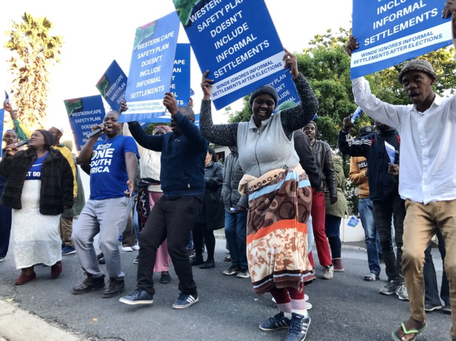 Marikana protesters bring grievances to Western Cape Premier’s front gate