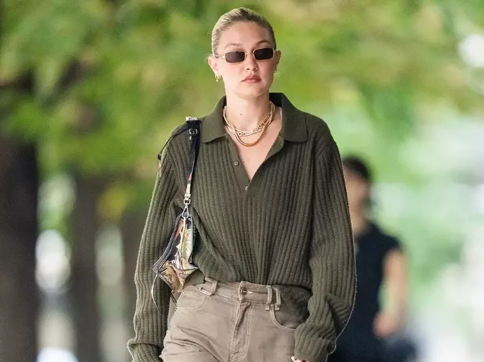 15 Celeb-Inspired Fall Sweater Trends