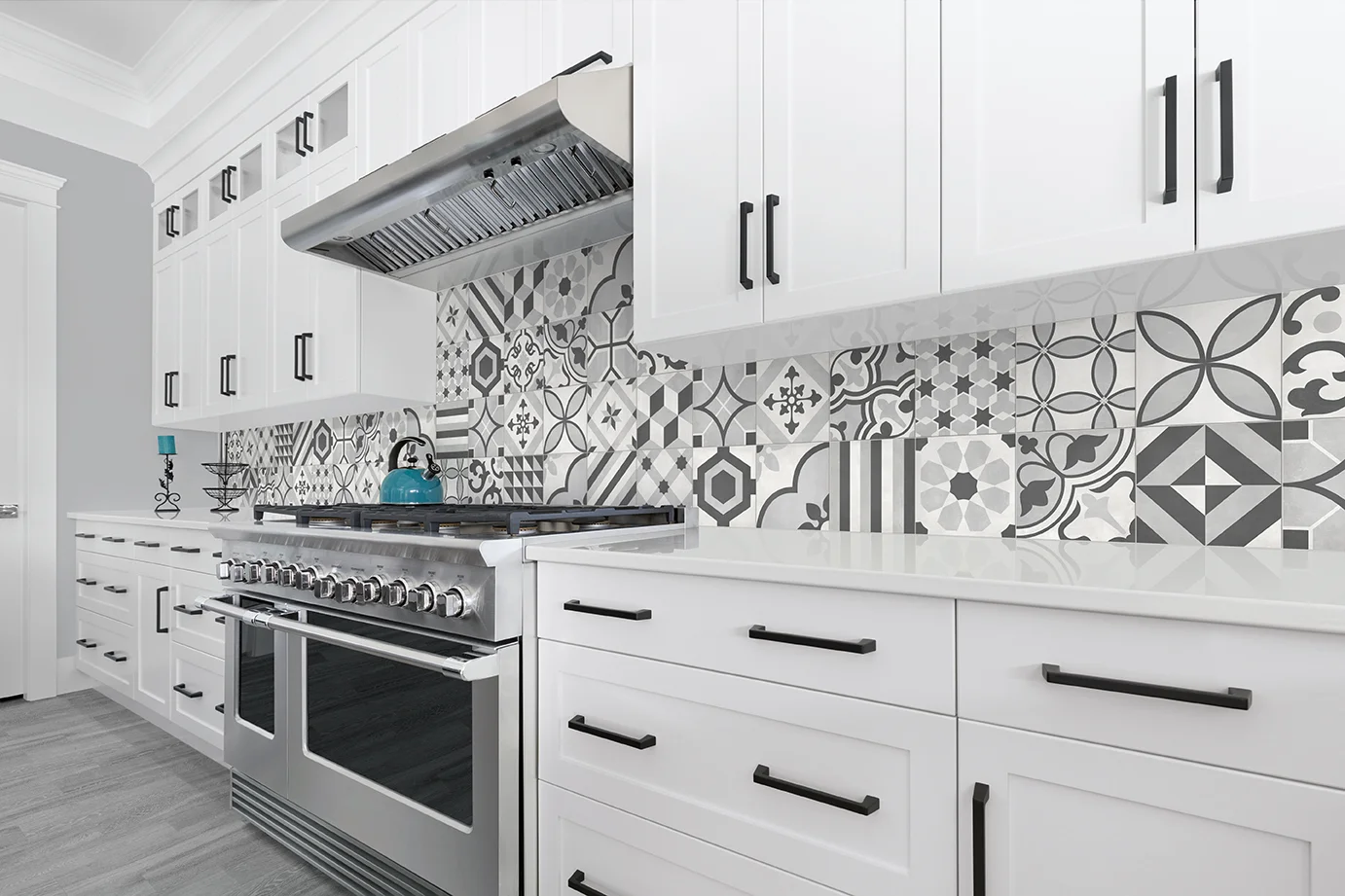 60-319_8x8_Form_Ice_Blend_Porcelain_Tile_Lifestyle.jpg