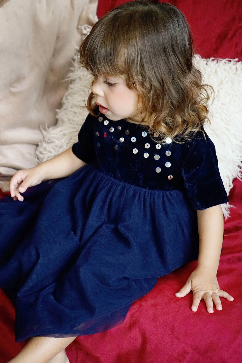 Robe Jeanne Bleu nuit. Taille de 6 mois à 14 ans. Tarifs 50€.