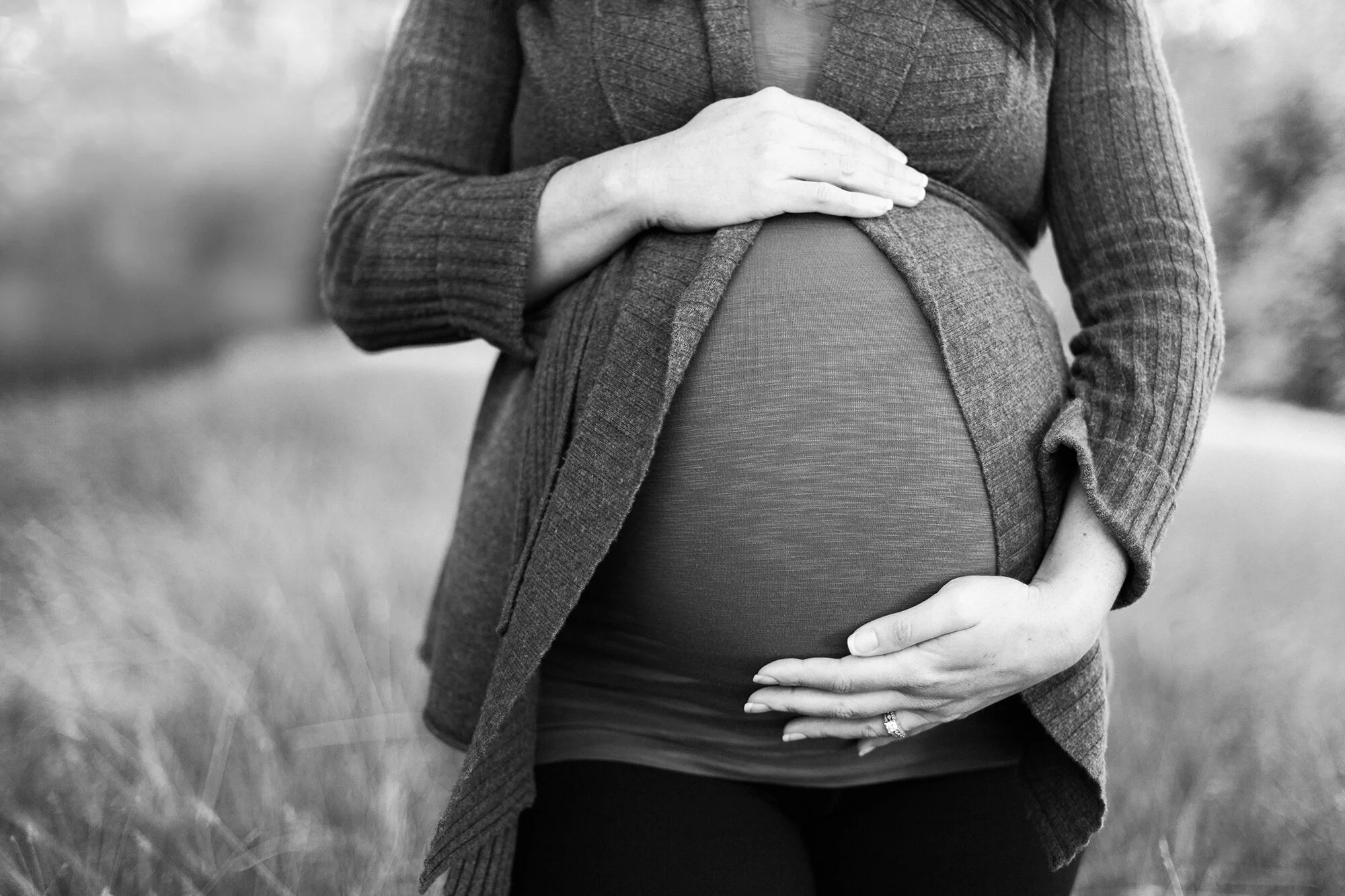 PregnantBelly_BW.jpg