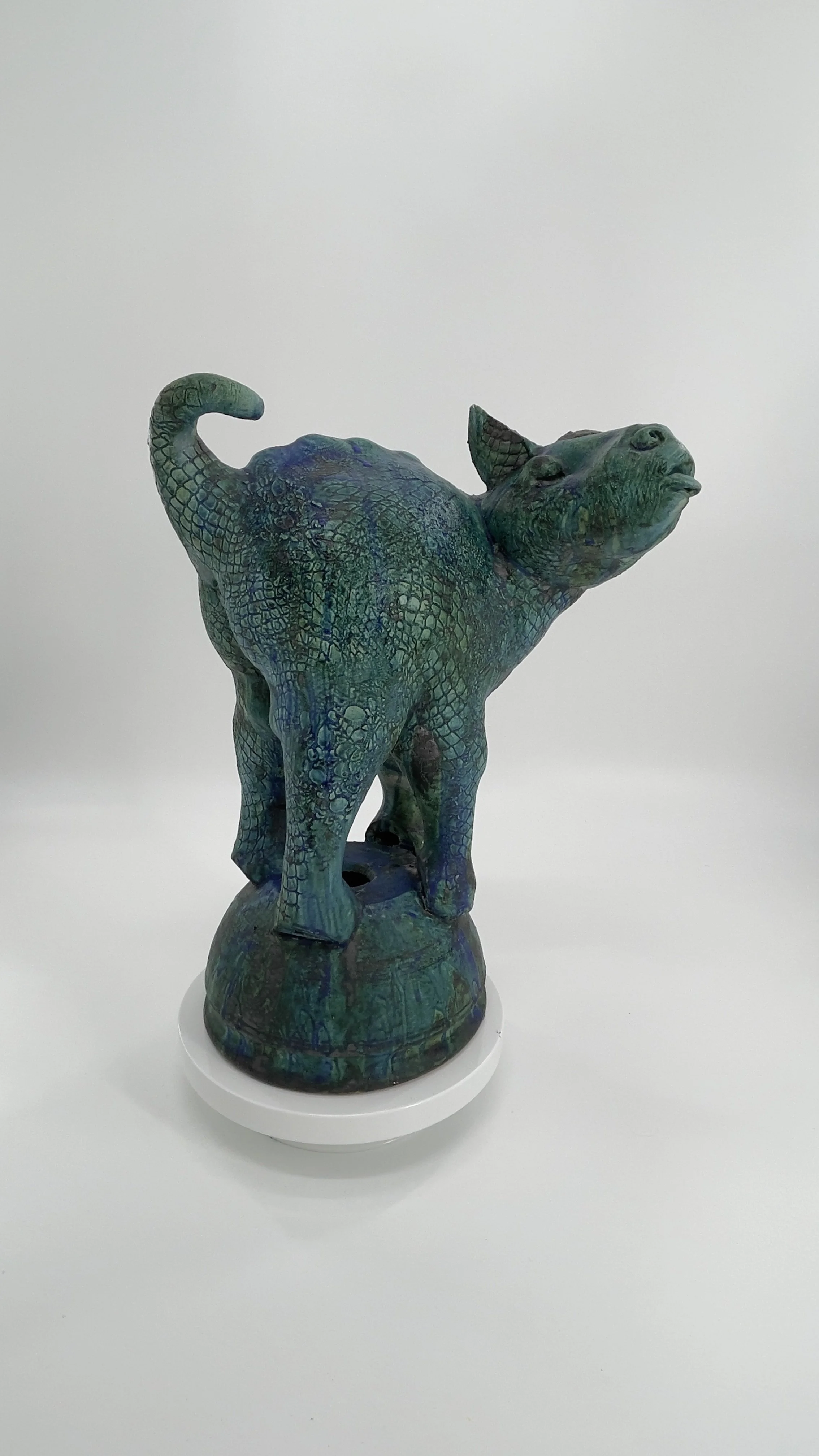 Pat Connor_Green Dog-03:04_Ceramic_38x27x22(HxWxD)_ €1250_frnt.jpg