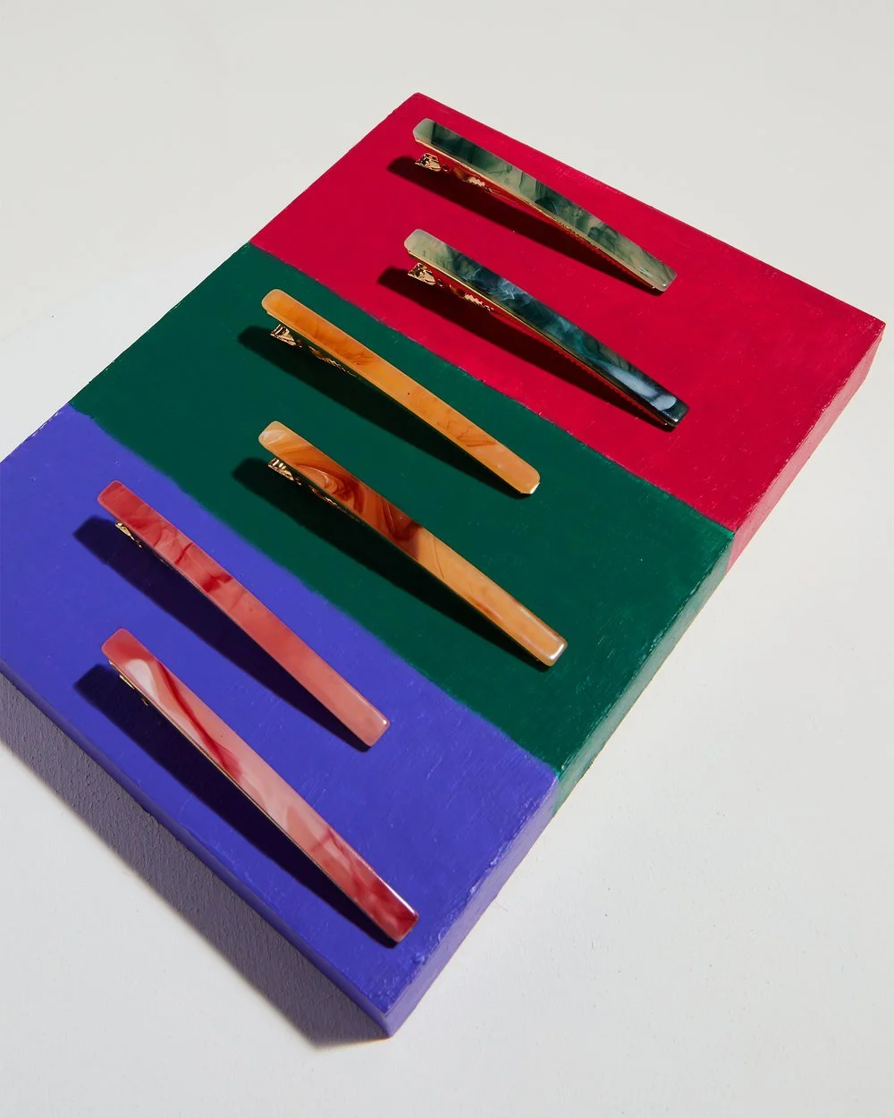 HAIRCLIPS_EDITORIAL.jpg