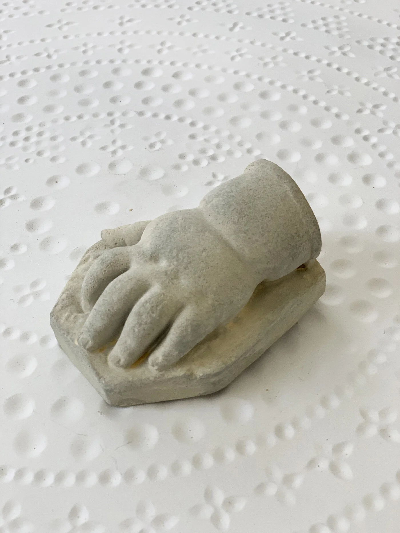 Etude Beaux arts main de bébé