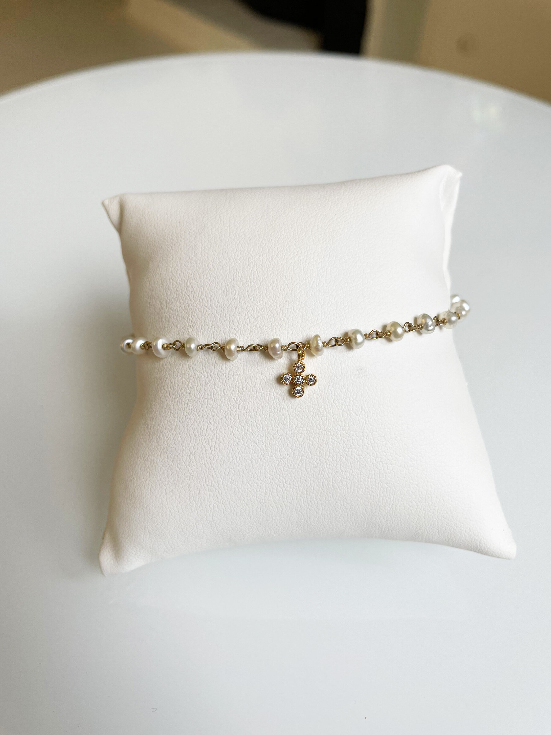 bracelet-perles-crois-1.jpg