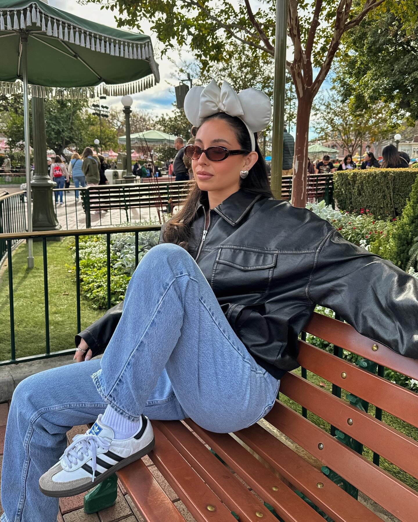 disneyland &lt;333 

#disneyland #disneyparks #disneyoutfit