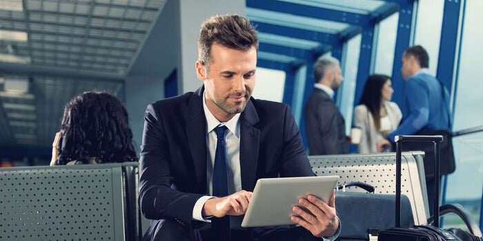 How to Stay Productive and on Task When Traveling for Work