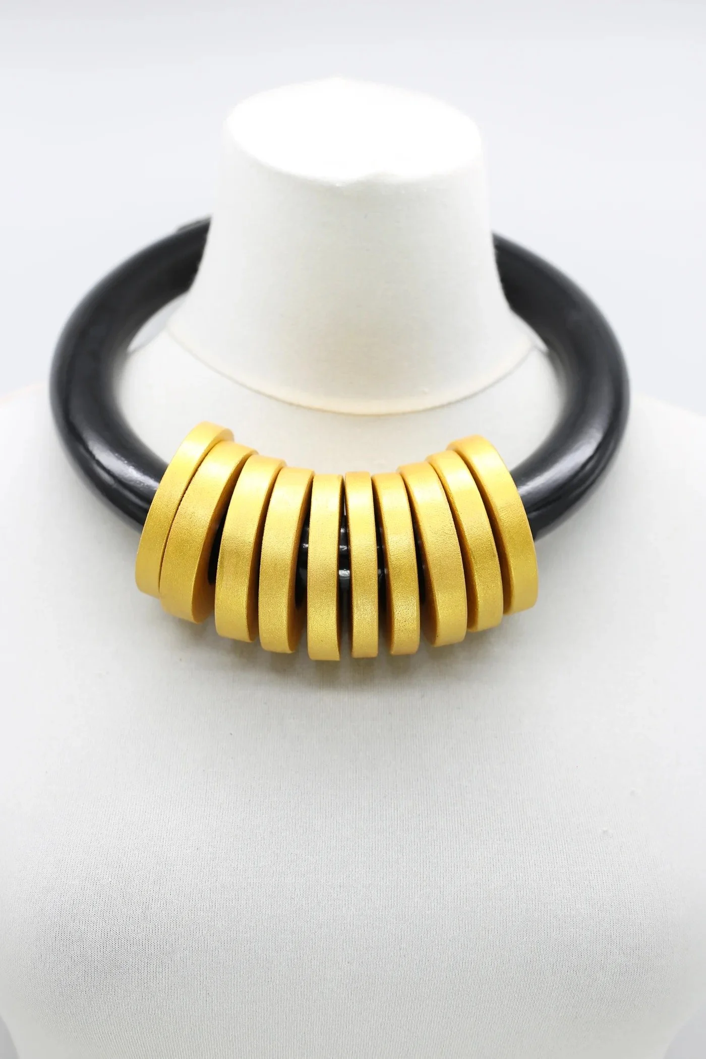 Big Ring  Choker