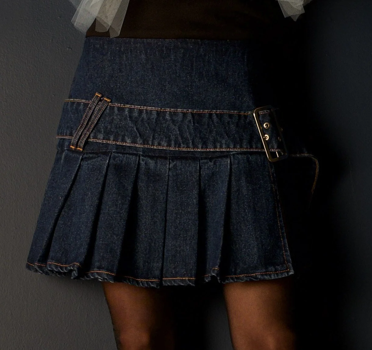 pleated denim kilt 2.JPG