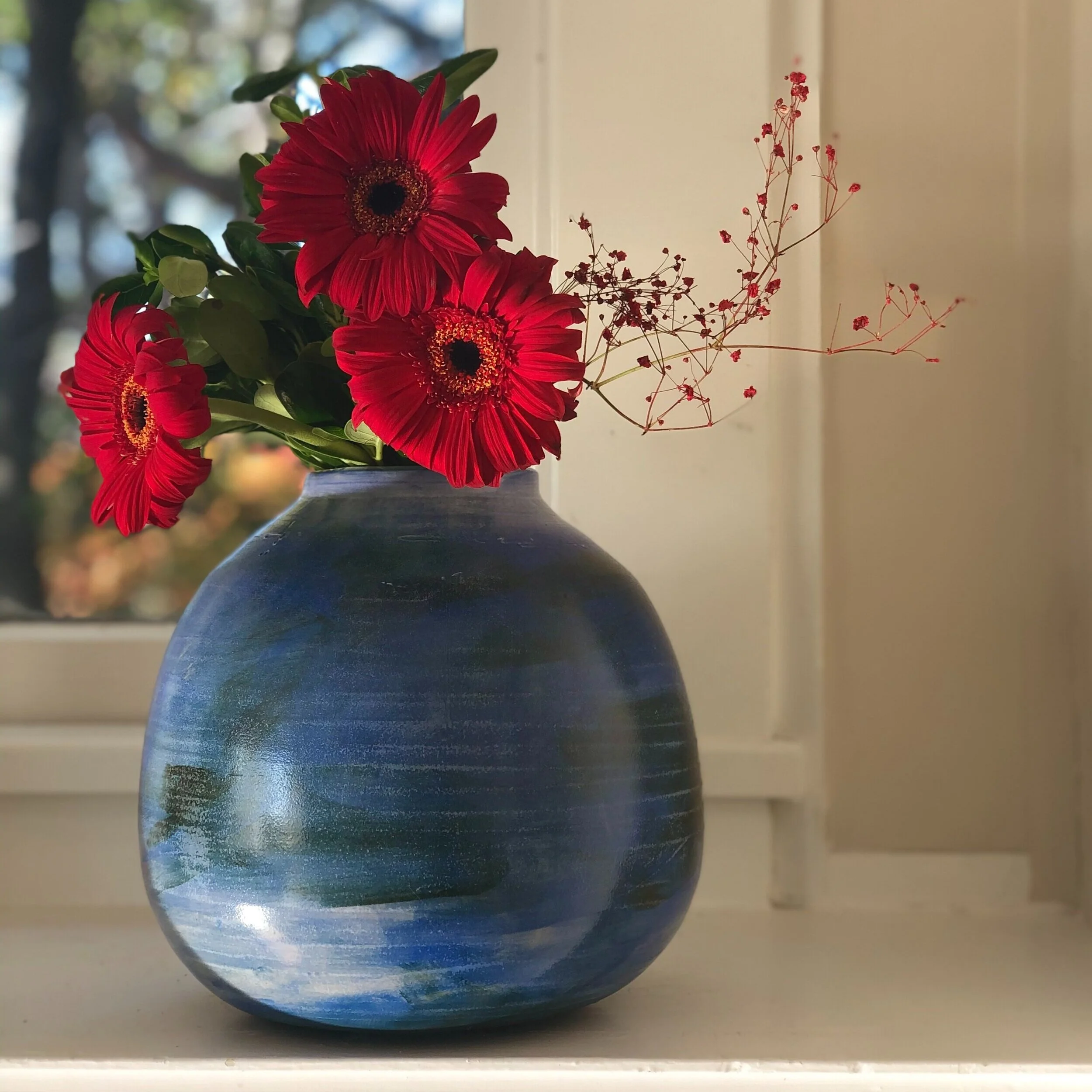 Blue After My Own Heart Price Choices:  $95  —— $120  ——$160  Size: Regular to Large  Balloon