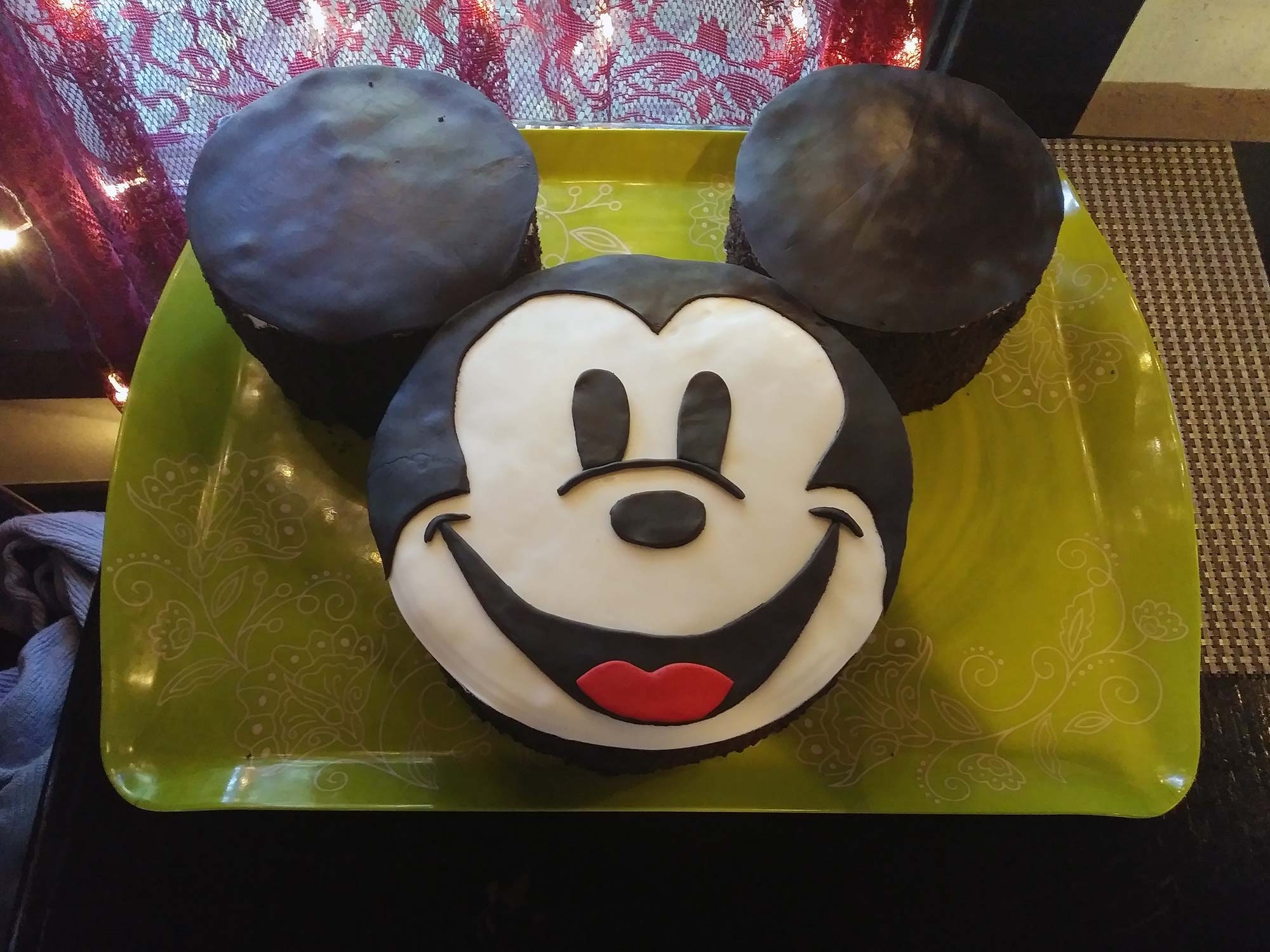 mickey-mouse-cake.jpg