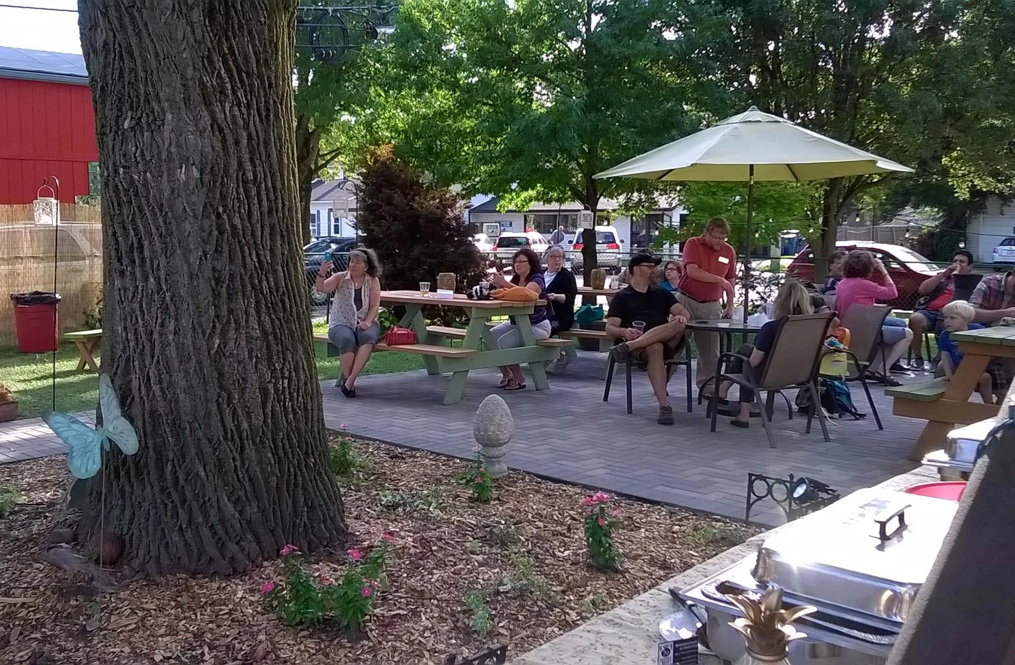 patio-restaurant.jpg