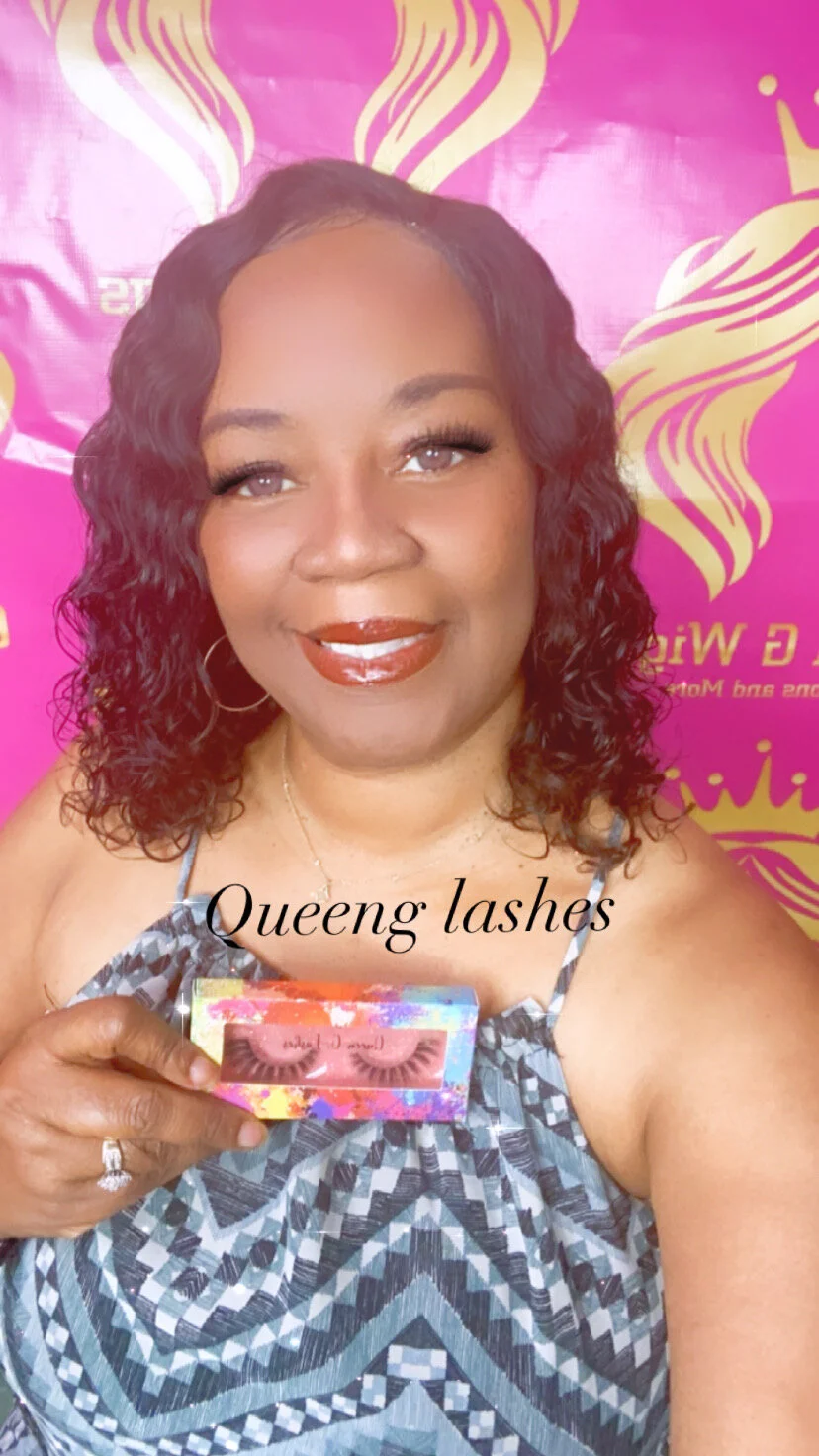 queen G lashes2.JPG