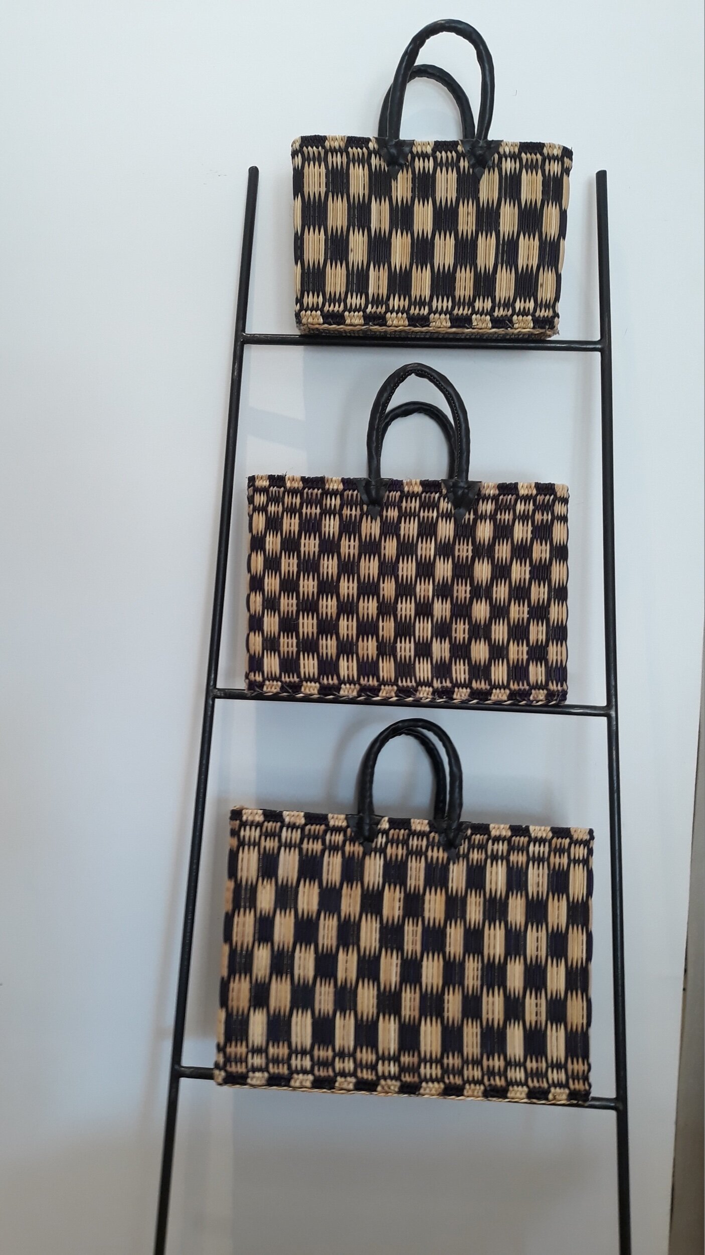 DAEC6913-998A-46B7-88D0-9242CAF66668